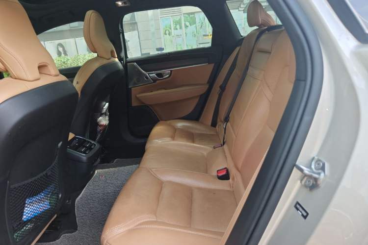 Used Volvo V90 2019 Cross Country T5 AWD Luxury Edition China V Standard Left Rear Seat