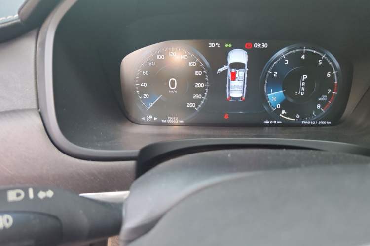 Used Volvo V90 2019 Cross Country T5 AWD Luxury Edition China V Standard Odometer Close Up