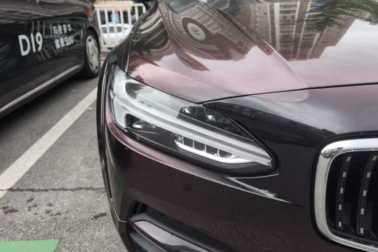 Used Volvo V90 2019 Cross Country T5 AWD Smart Range Version China V Standard Right Front Headlight