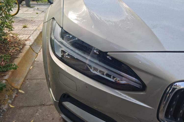 Used Volvo V90 2019 Cross Country T5 AWD Luxury Edition China V Standard Right Front Headlight