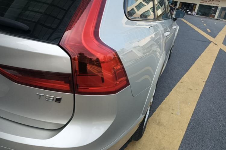 Used Volvo V90 2019 Cross Country T5 AWD Smart Range Version China V Standard Right Rear Taillight