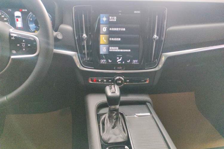Used Volvo V90 2019 Cross Country T5 AWD Smart Range Version China VI Standard Audio And AC Panel