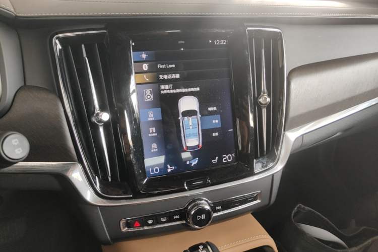 Used Volvo V90 2019 Cross Country T5 AWD Luxury Edition China V Standard Audio And AC Panel