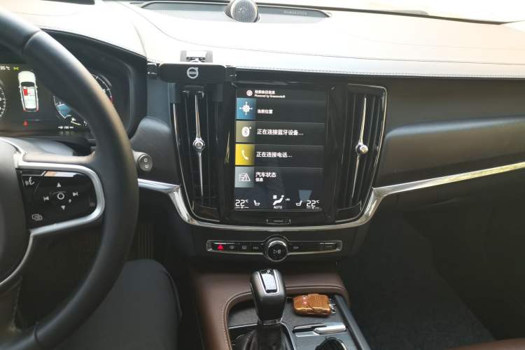 Used Volvo V90 2019 Cross Country T5 AWD Luxury Edition China V Standard Audio And AC Panel
