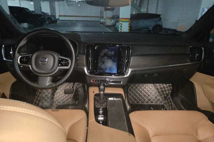 Used Volvo V90 2019 Cross Country T5 AWD Smart Range Version China V Standard Center Console