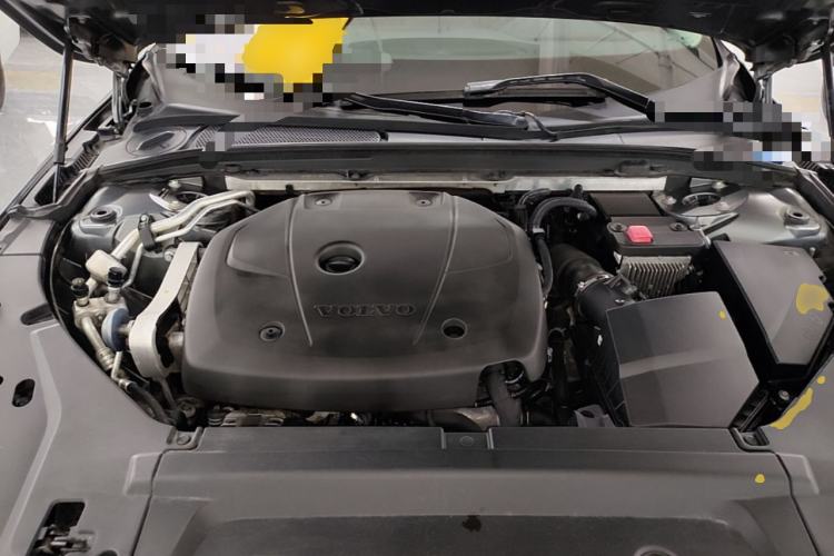 Used Volvo V90 2019 Cross Country T5 AWD Smart Range Version China V Standard Engine Bay
