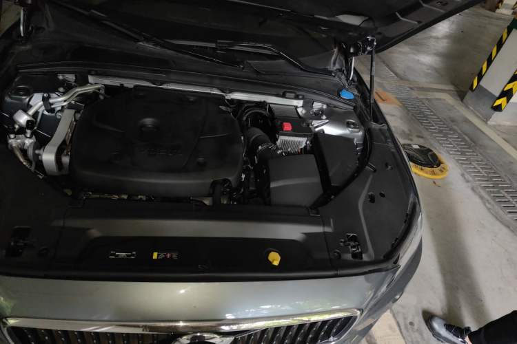 Used Volvo V90 2019 Cross Country T5 AWD Luxury Edition China V Standard Engine Bay Left