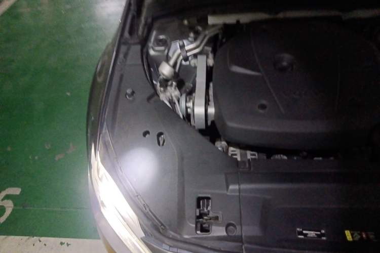 Used Volvo V90 2019 Cross Country T5 AWD Smart Range Version China V Standard Engine Bay Right