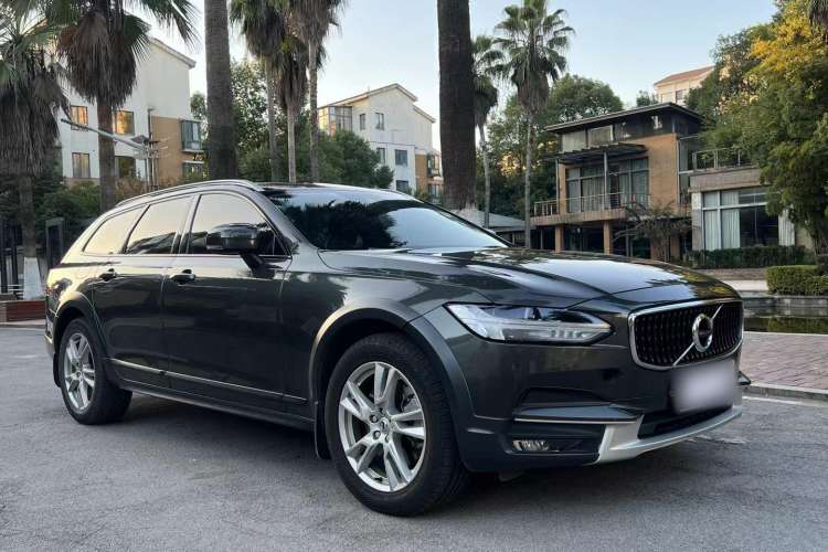 Used Volvo V90 2019 Cross Country T5 AWD Smart Range Version China VI Standard Exterior 2