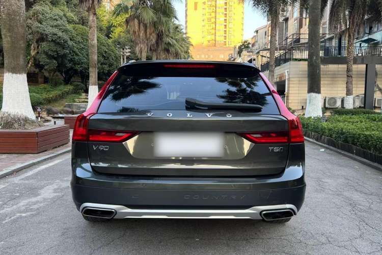 Used Volvo V90 2019 Cross Country T5 AWD Smart Range Version China VI Standard Exterior 4