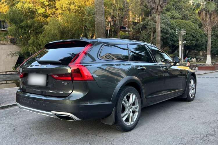 Used Volvo V90 2019 Cross Country T5 AWD Smart Range Version China VI Standard Exterior 5