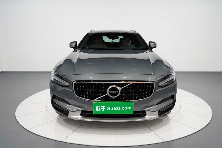 Used Volvo V90 2019 Cross Country T5 AWD Smart Range Version China VI Standard Front