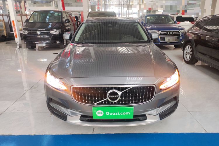 Used Volvo V90 2019 Cross Country T5 AWD Smart Range Version China VI Standard Front
