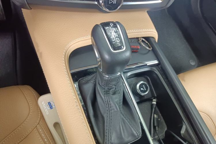 Used Volvo V90 2019 Cross Country T5 AWD Smart Range Version China V Standard Gear Lever