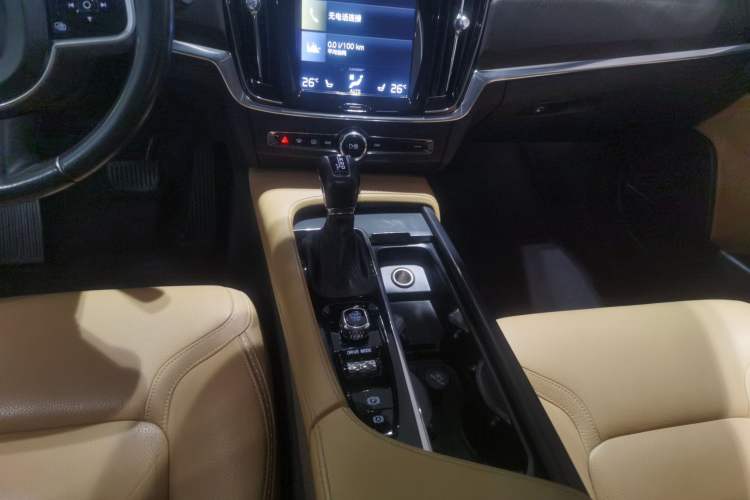 Used Volvo V90 2019 Cross Country T5 AWD Smart Range Version China V Standard Gear Lever
