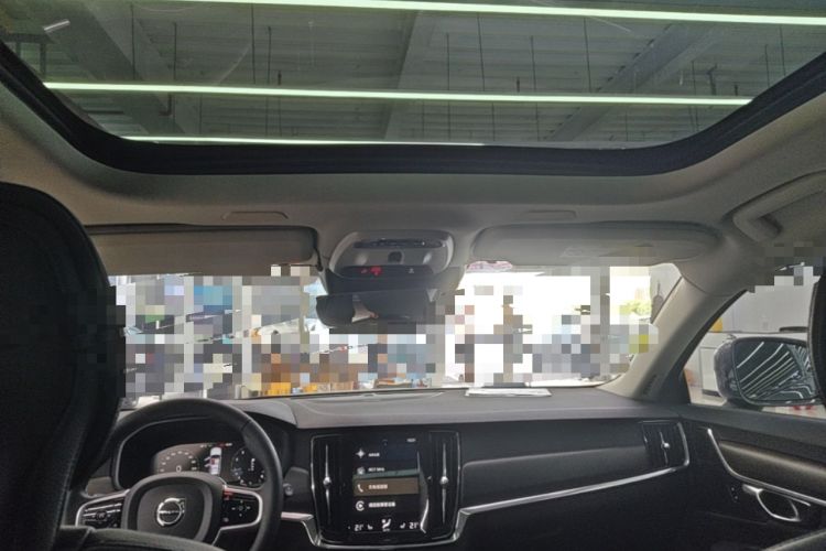 Used Volvo V90 2019 Cross Country T5 AWD Smart Range Version China VI Standard Headliner