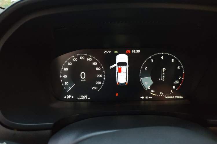 Used Volvo V90 2019 Cross Country T5 AWD Luxury Edition China VI Standard Instrument Cluster