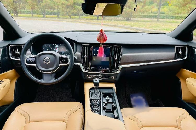 Used Volvo V90 2019 Cross Country T5 AWD Smart Range Version China V Standard Interior 1