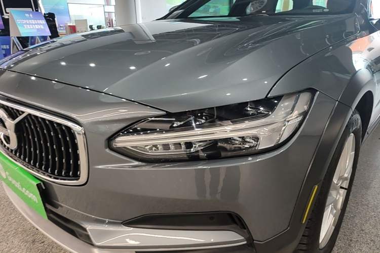 Used Volvo V90 2019 Cross Country T5 AWD Smart Range Version China VI Standard Left Front Headlight