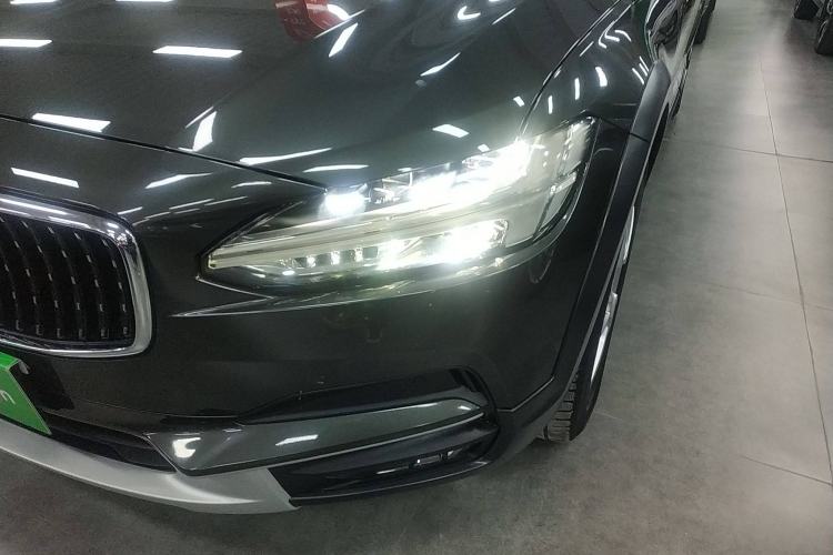 Used Volvo V90 2019 Cross Country T5 AWD Smart Range Version China V Standard Left Front Headlight