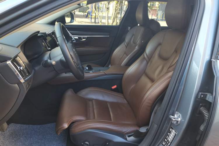 Used Volvo V90 2019 Cross Country T5 AWD Luxury Edition China V Standard Left Front Seat