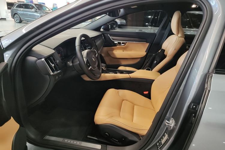 Used Volvo V90 2019 Cross Country T5 AWD Smart Range Version China VI Standard Left Front Seat