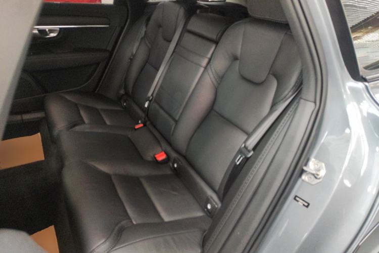 Used Volvo V90 2019 Cross Country T5 AWD Smart Range Version China VI Standard Left Rear Seat