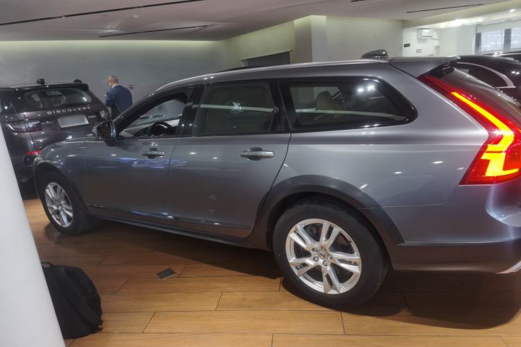 Used Volvo V90 2019 Cross Country T5 AWD Smart Range Version China V Standard Left Side