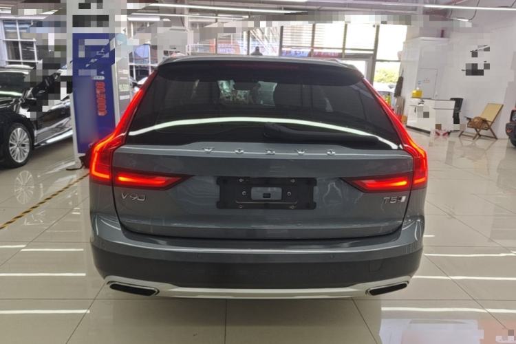 Used Volvo V90 2019 Cross Country T5 AWD Smart Range Version China VI Standard Rear