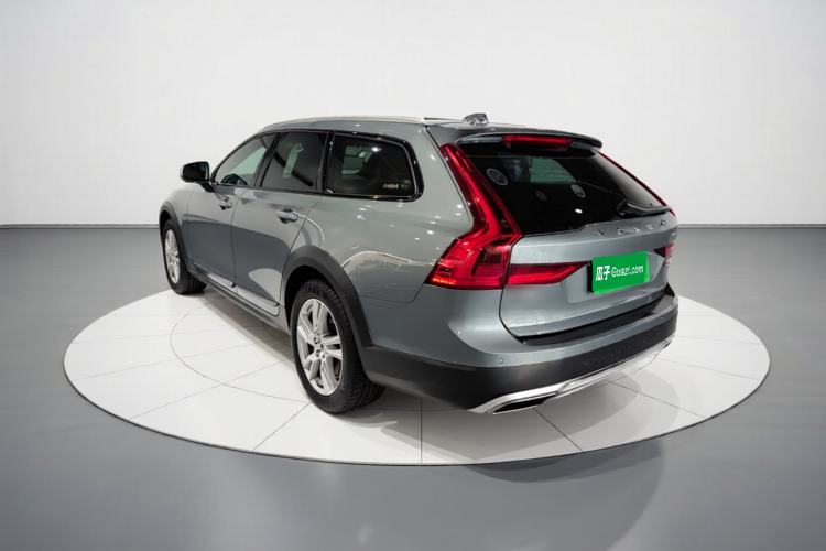 Used Volvo V90 2019 Cross Country T5 AWD Smart Range Version China VI Standard Rear Left 45 Deg