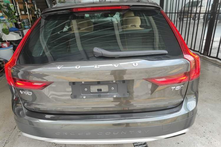 Used Volvo V90 2019 Cross Country T5 AWD Luxury Edition China V Standard Rear