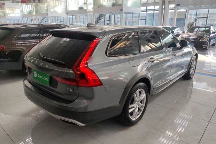 Used Volvo V90 2019 Cross Country T5 AWD Smart Range Version China VI Standard Rear Right 45 Deg