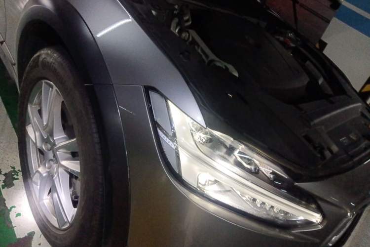 Used Volvo V90 2019 Cross Country T5 AWD Smart Range Version China V Standard Right Front Headlight