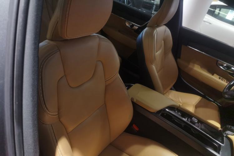 Used Volvo V90 2019 Cross Country T5 AWD Smart Range Version China V Standard Right Front Seat
