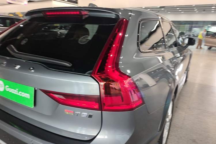 Used Volvo V90 2019 Cross Country T5 AWD Smart Range Version China VI Standard Right Rear Taillight