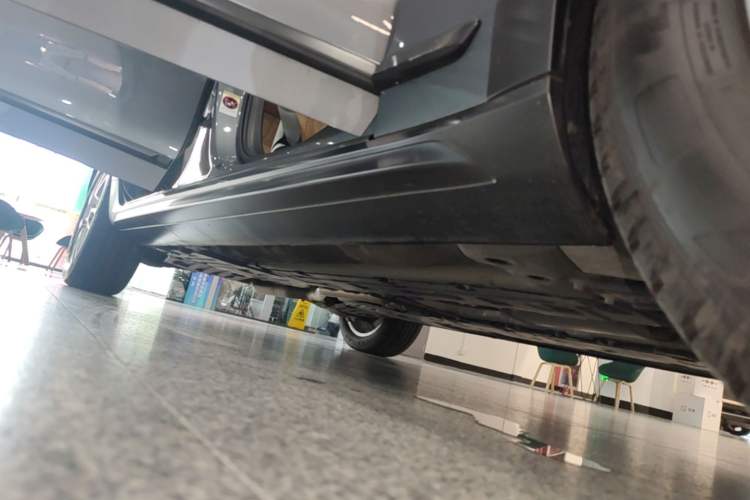 Used Volvo V90 2019 Cross Country T5 AWD Smart Range Version China VI Standard Right Side Sill
