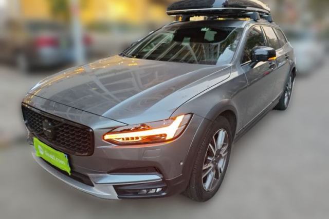 Used Volvo V90 2019 Cross Country T5 AWD Luxury Edition China VI Standard