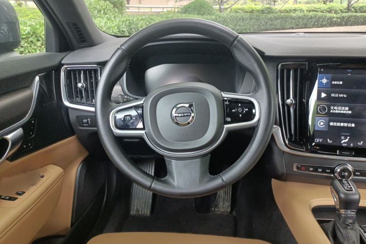 Used Volvo V90 2019 Cross Country T5 AWD Smart Range Version China V Standard Steering Wheel