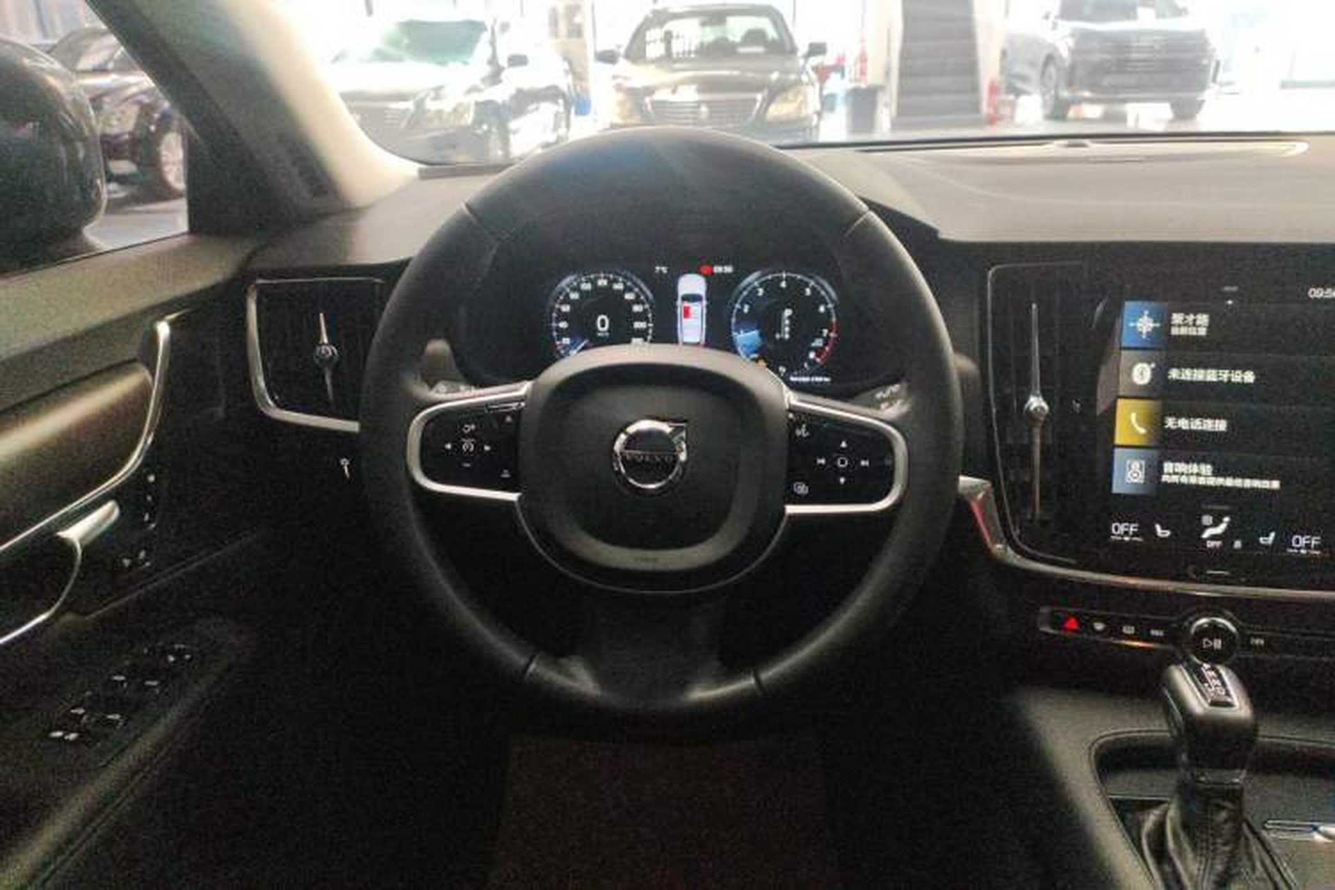 Used Volvo V90 2019 Cross Country T5 AWD Smart Range Version China VI Standard Steering Wheel