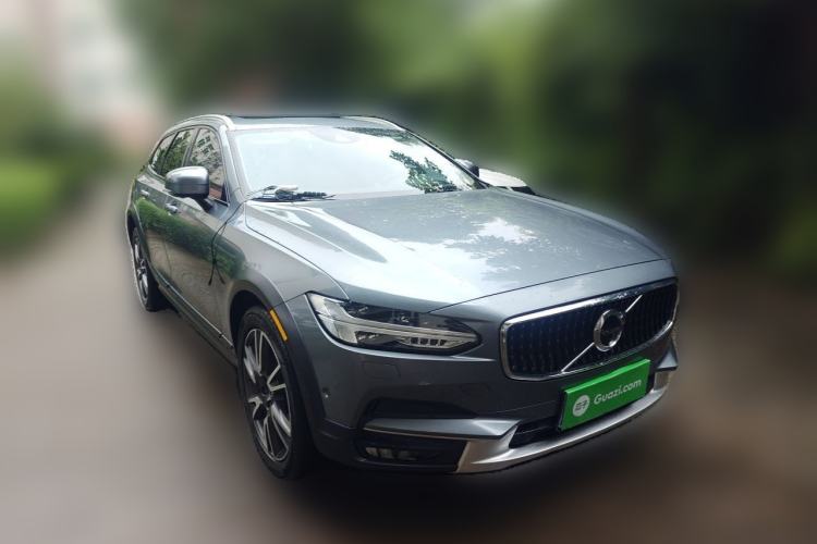 Used Volvo V90 2019 Cross Country T5 AWD Luxury Edition China V Standard Front Right 45 Deg