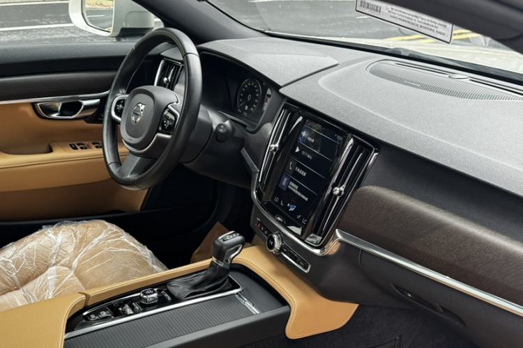 Used Volvo V90 2019 Cross Country T5 AWD Smart Range Version China V Standard Interior 8