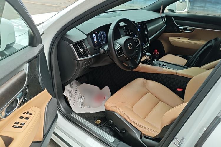Used Volvo V90 2019 Cross Country T5 AWD Smart Range Version China V Standard Driver Seat