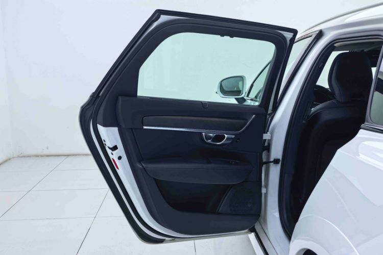 Used Volvo V90 2019 Cross Country T5 AWD Smart Range Version China V Standard Exterior 2