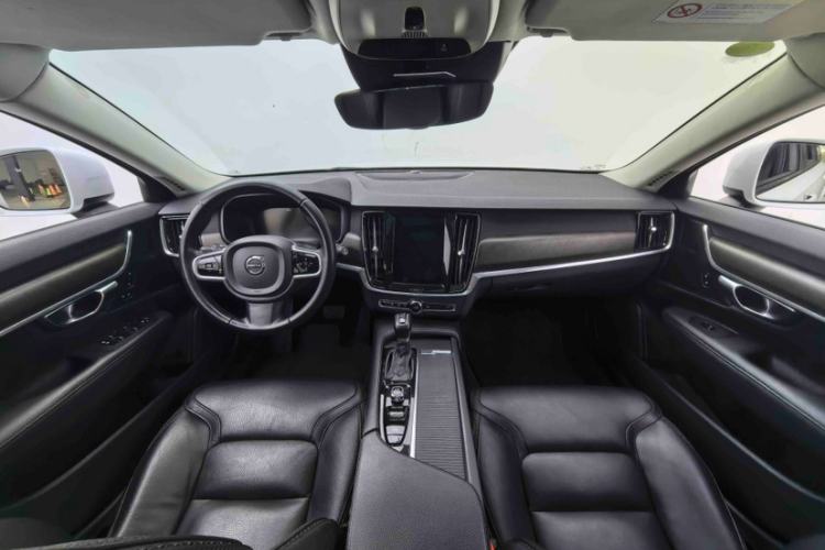 Used Volvo V90 2019 Cross Country T5 AWD Smart Range Version China V Standard Interior 4