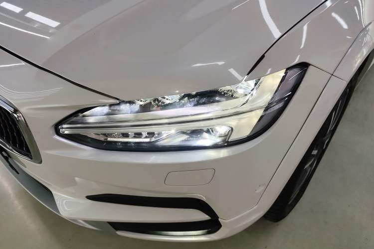 Used Volvo V90 2019 Cross Country T5 AWD Luxury Edition China VI Standard Left Front Headlight