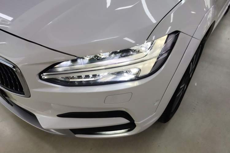 Used Volvo V90 2019 Cross Country T5 AWD Luxury Edition China VI Standard Left Front Headlight