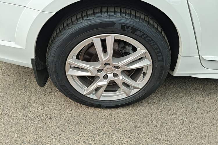 Used Volvo V90 2019 Cross Country T5 AWD Smart Range Version China V Standard Right Rear Wheel Hub