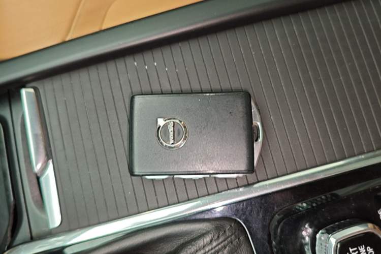 Used Volvo V90 2019 Cross Country T5 AWD Smart Range Version China V Standard Vehicle Key