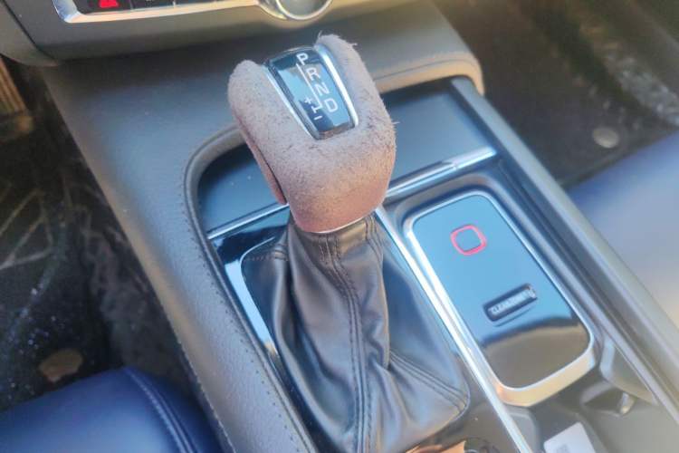 Used Volvo V90 2019 Cross Country T5 AWD Smart Range Version China V Standard Gear Lever