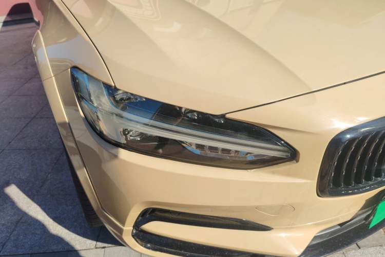 Used Volvo V90 2019 Cross Country T5 AWD Smart Range Version China V Standard Right Front Headlight